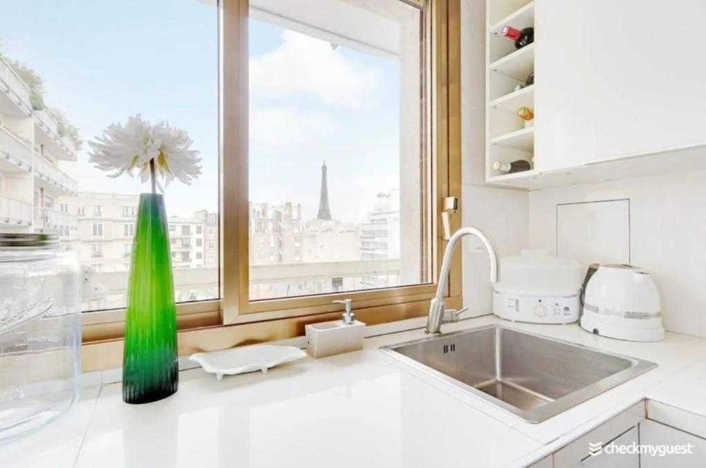 Elegant -1br-2p- Tour-eiffel